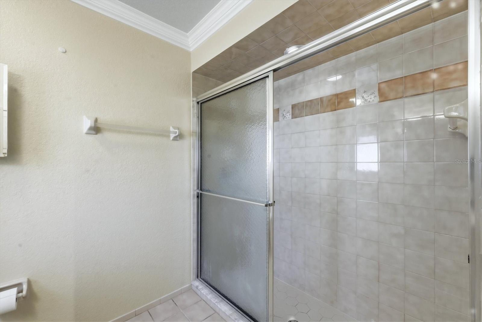 Image 18 of 32 For 11029 Kimberly Avenue