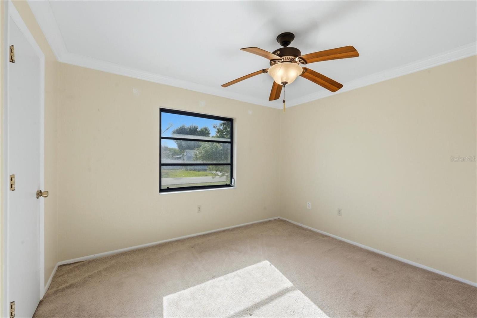 Image 19 of 32 For 11029 Kimberly Avenue