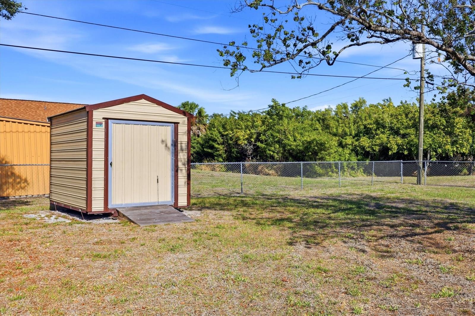 Image 27 of 32 For 11029 Kimberly Avenue