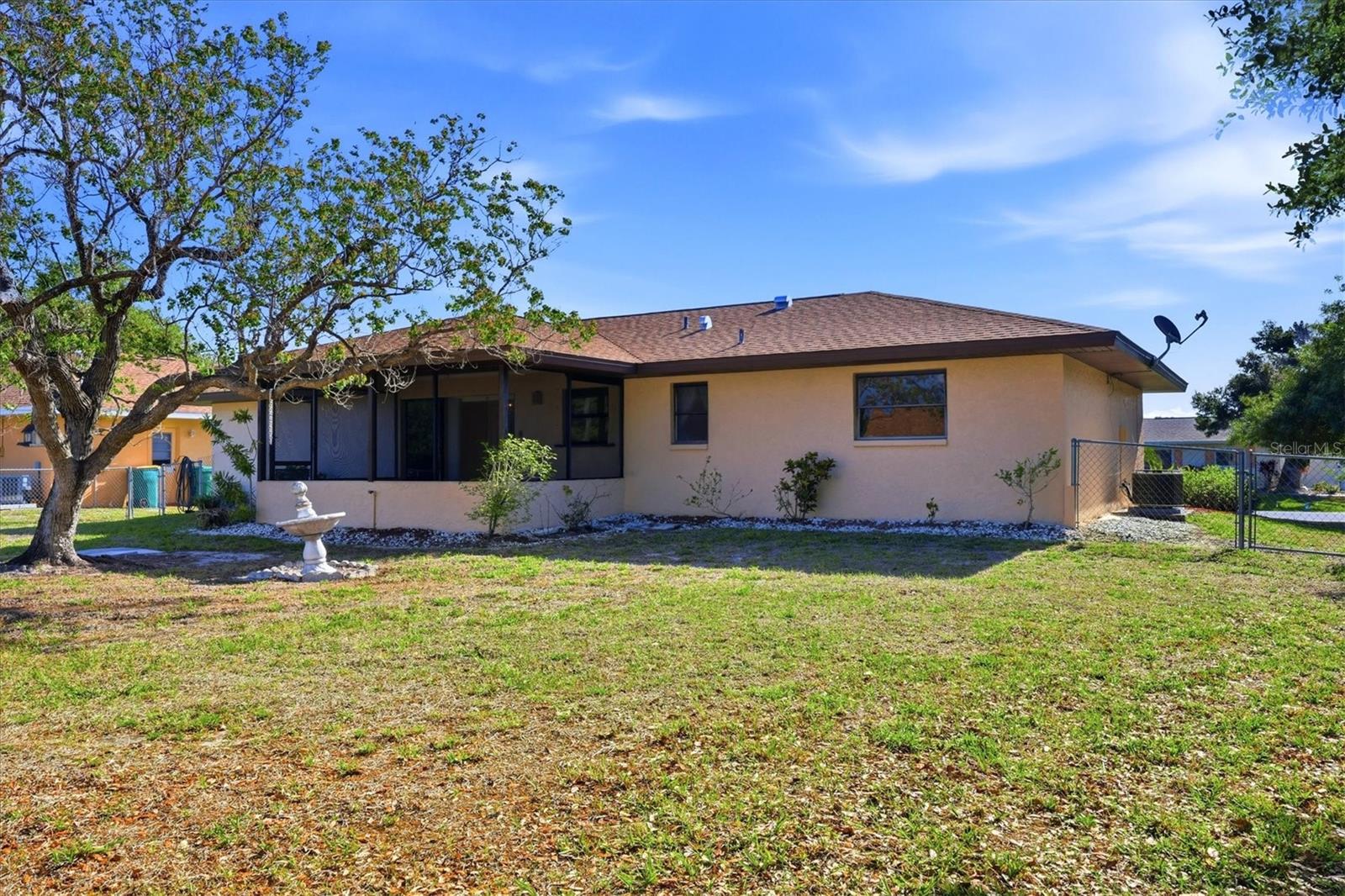 Image 28 of 32 For 11029 Kimberly Avenue