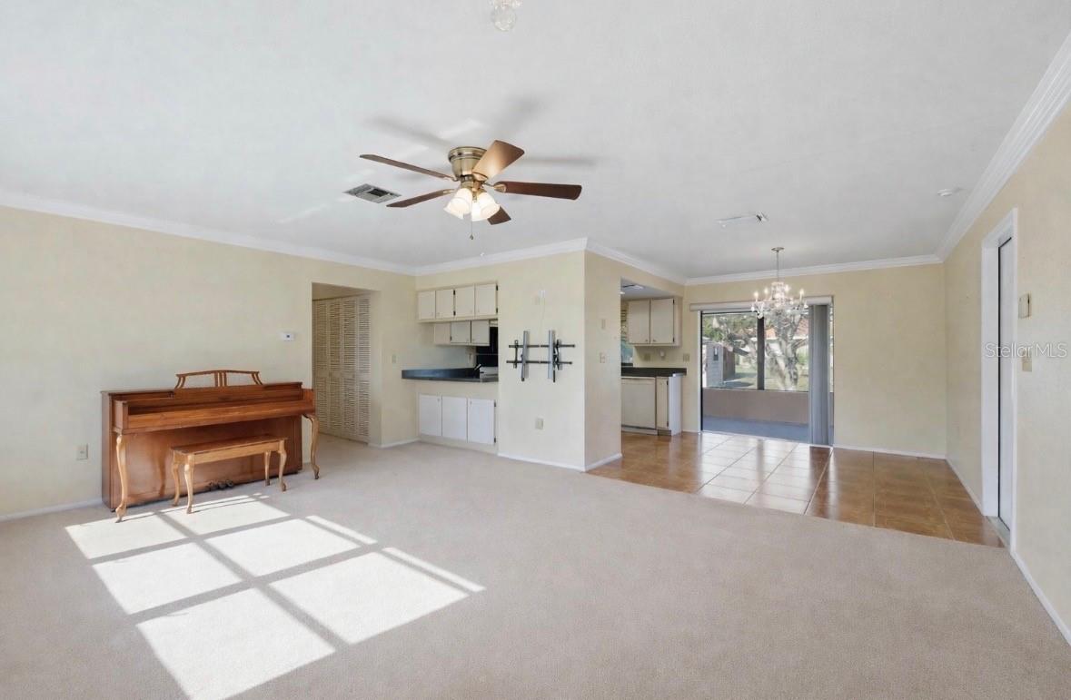 Image 3 of 32 For 11029 Kimberly Avenue