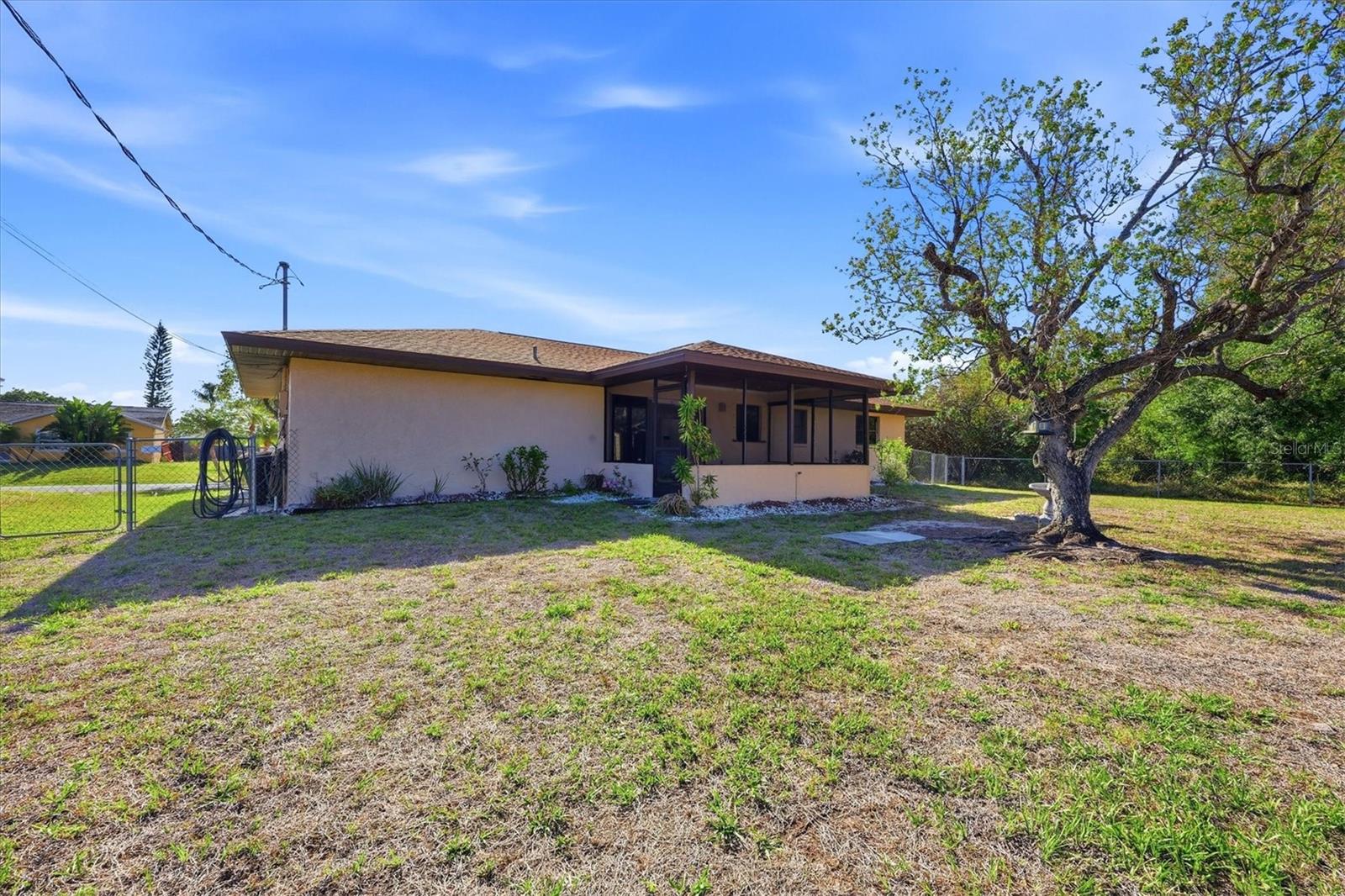 Image 30 of 32 For 11029 Kimberly Avenue