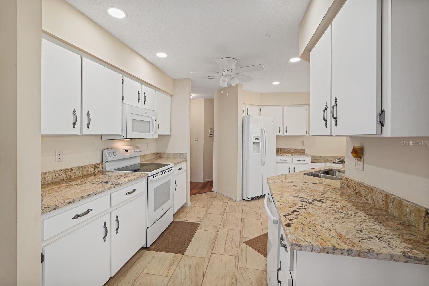 Image 14 of 44 For 9340 San Bernandino Avenue