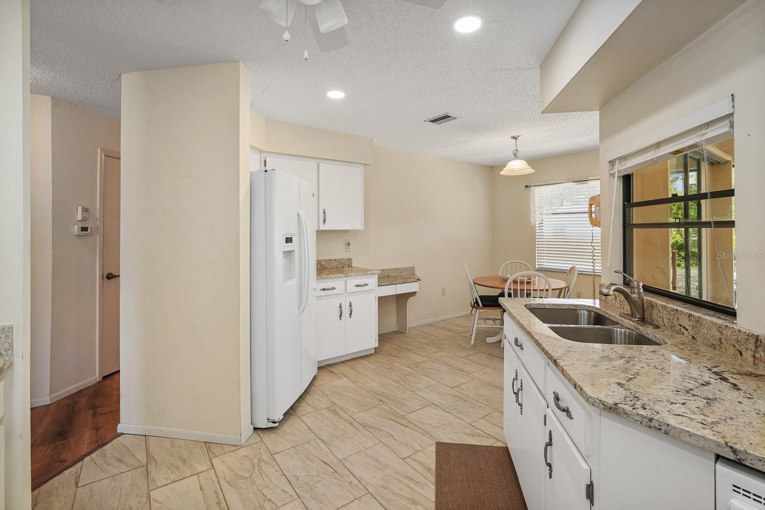 Image 15 of 44 For 9340 San Bernandino Avenue