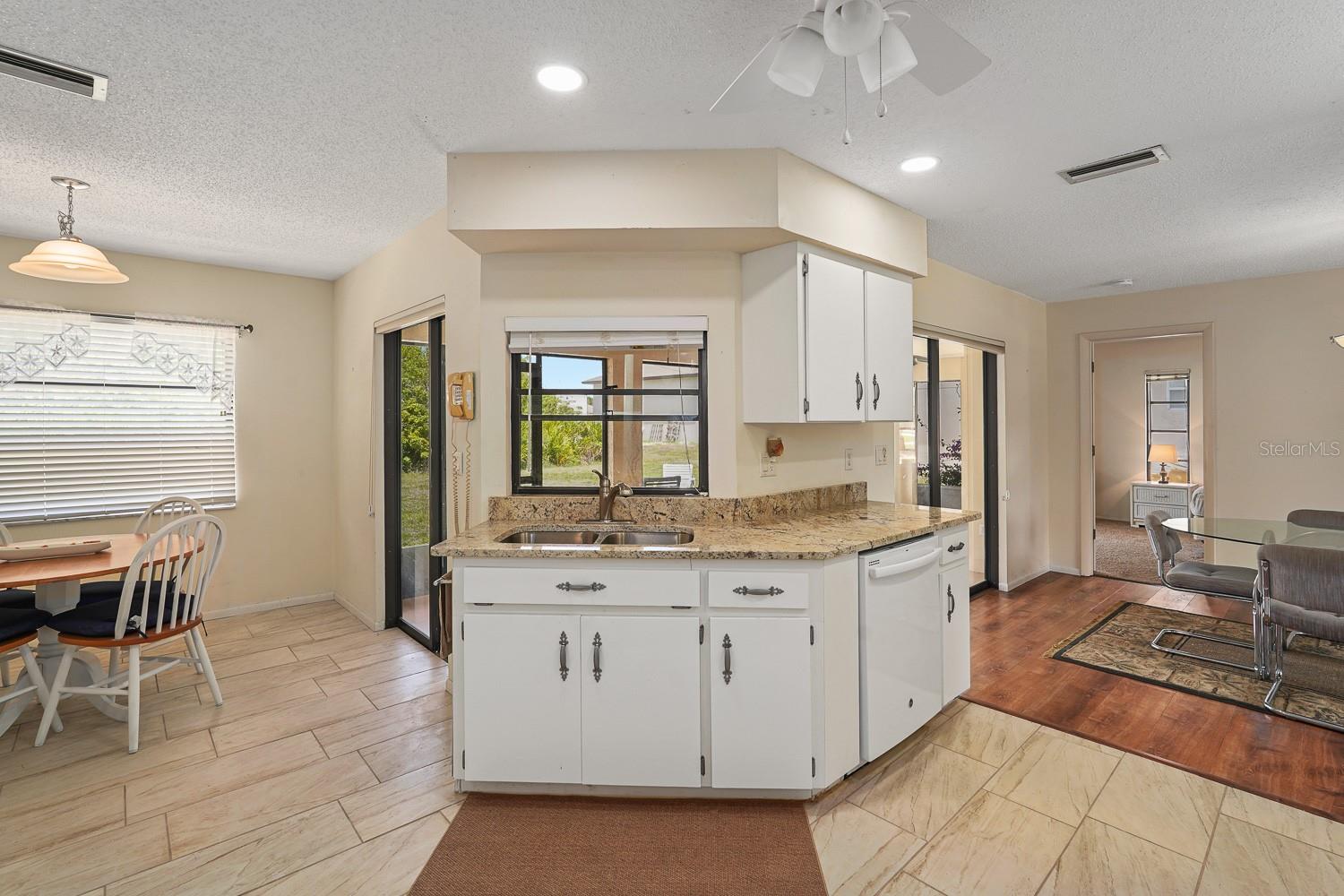 Image 19 of 44 For 9340 San Bernandino Avenue