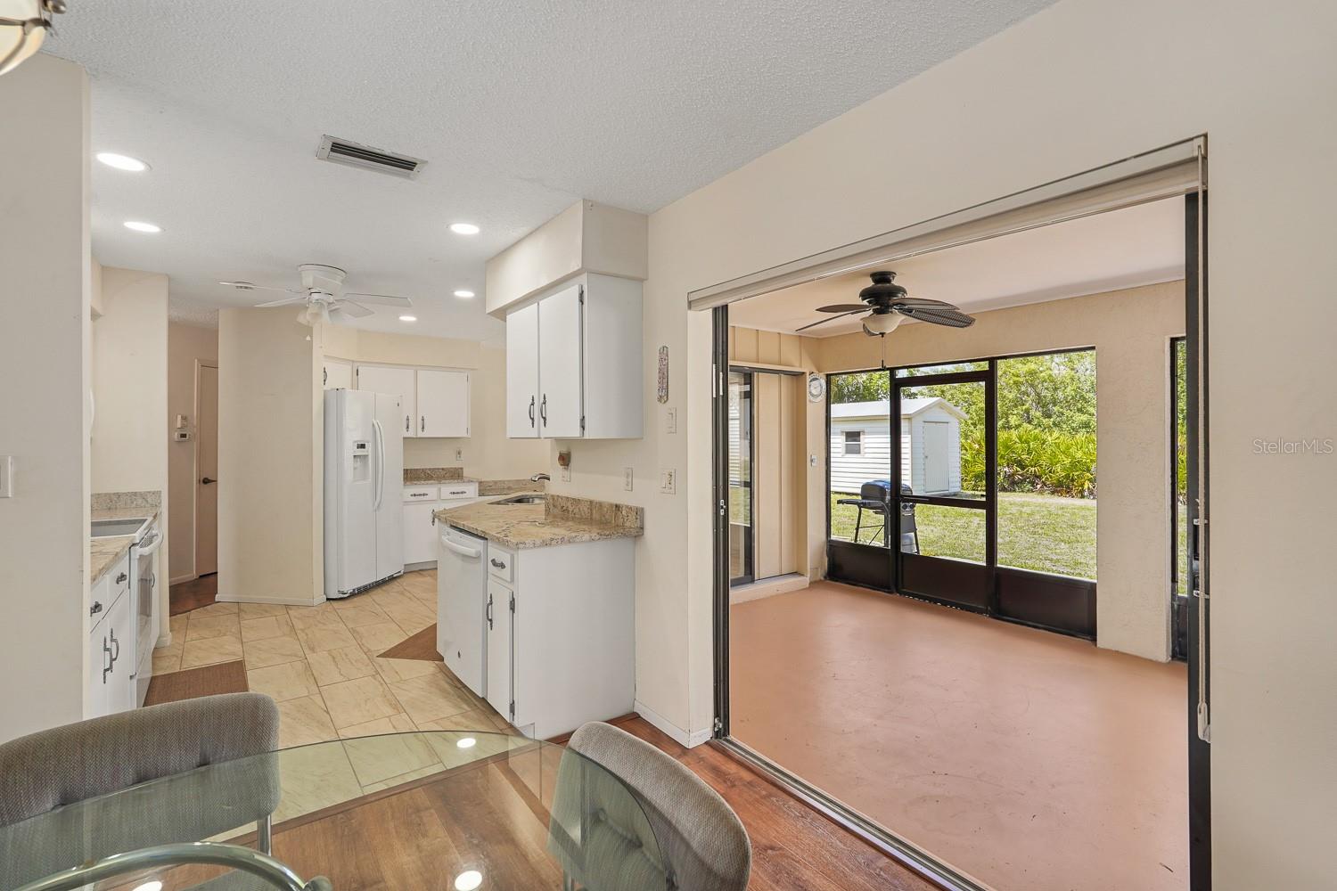 Image 21 of 44 For 9340 San Bernandino Avenue