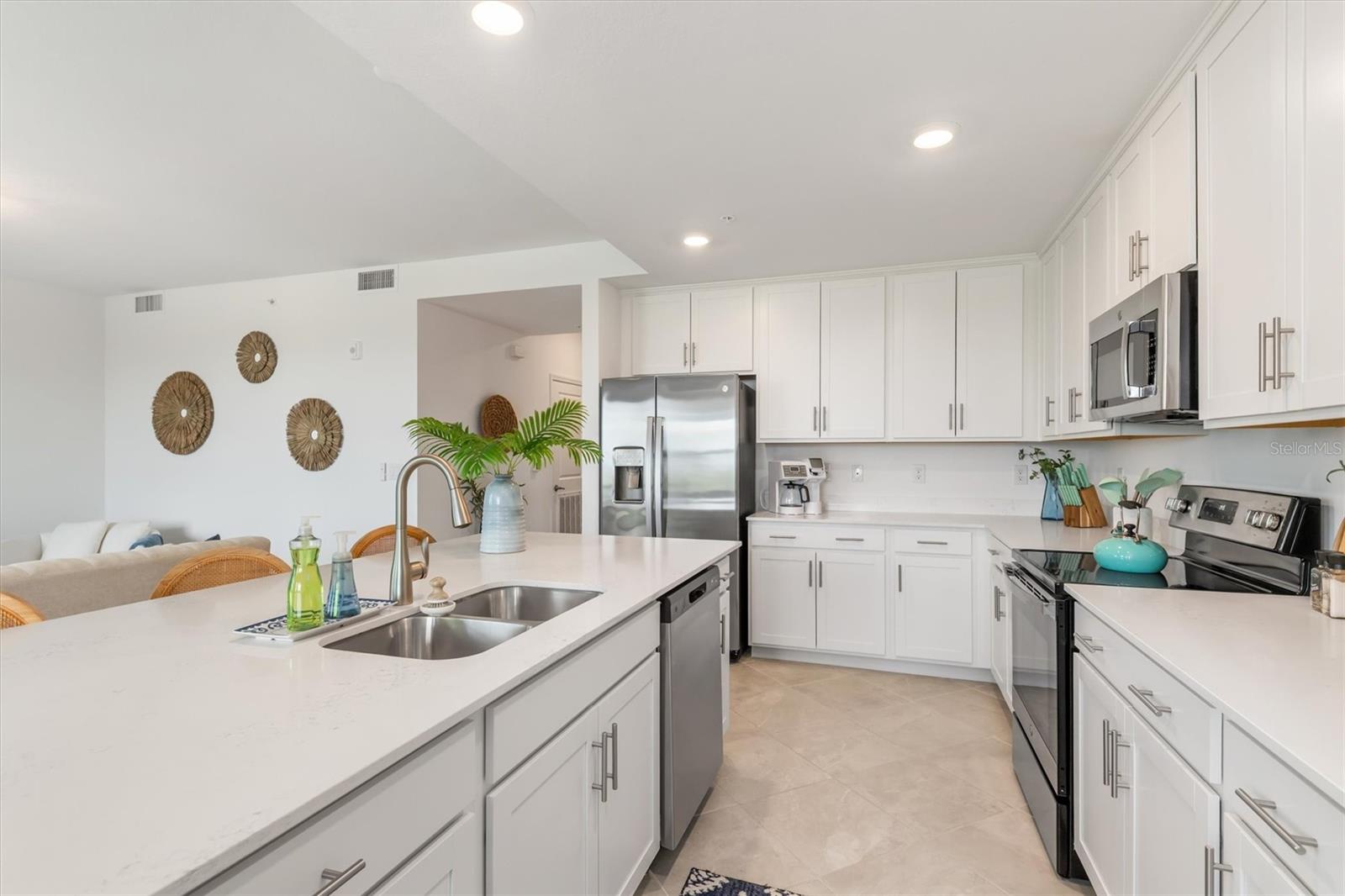 Image 8 of 54 For 12180 Wellen Golf Street 207