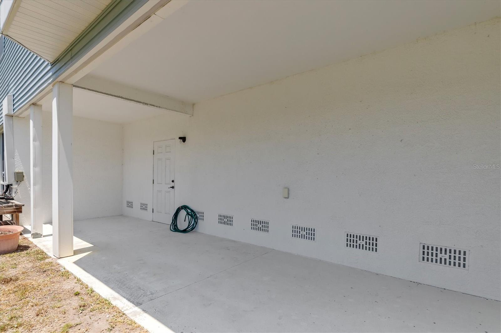 Image 12 of 56 For 3923 Cape Haze Drive 302