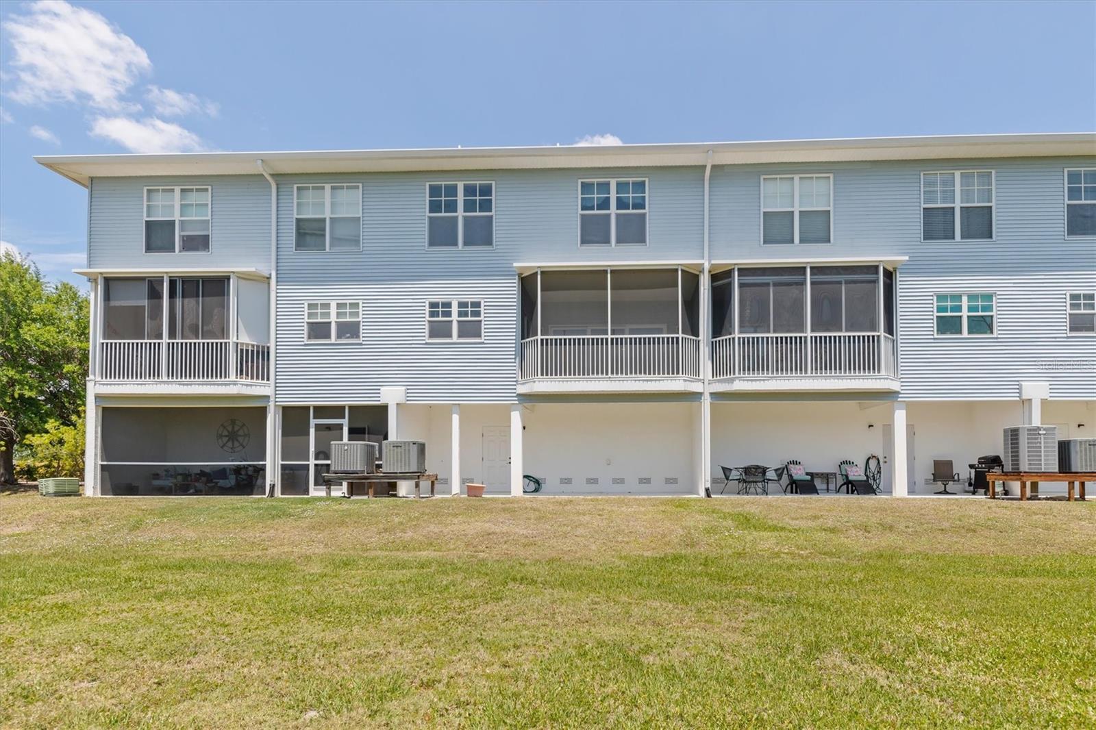 Image 13 of 56 For 3923 Cape Haze Drive 302