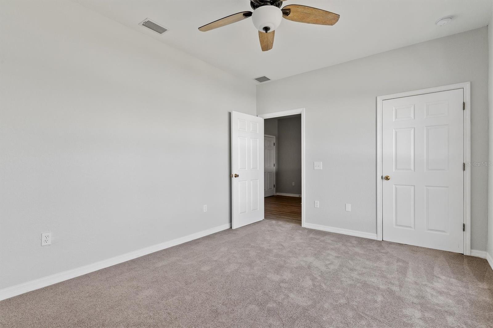 Image 20 of 56 For 3923 Cape Haze Drive 302