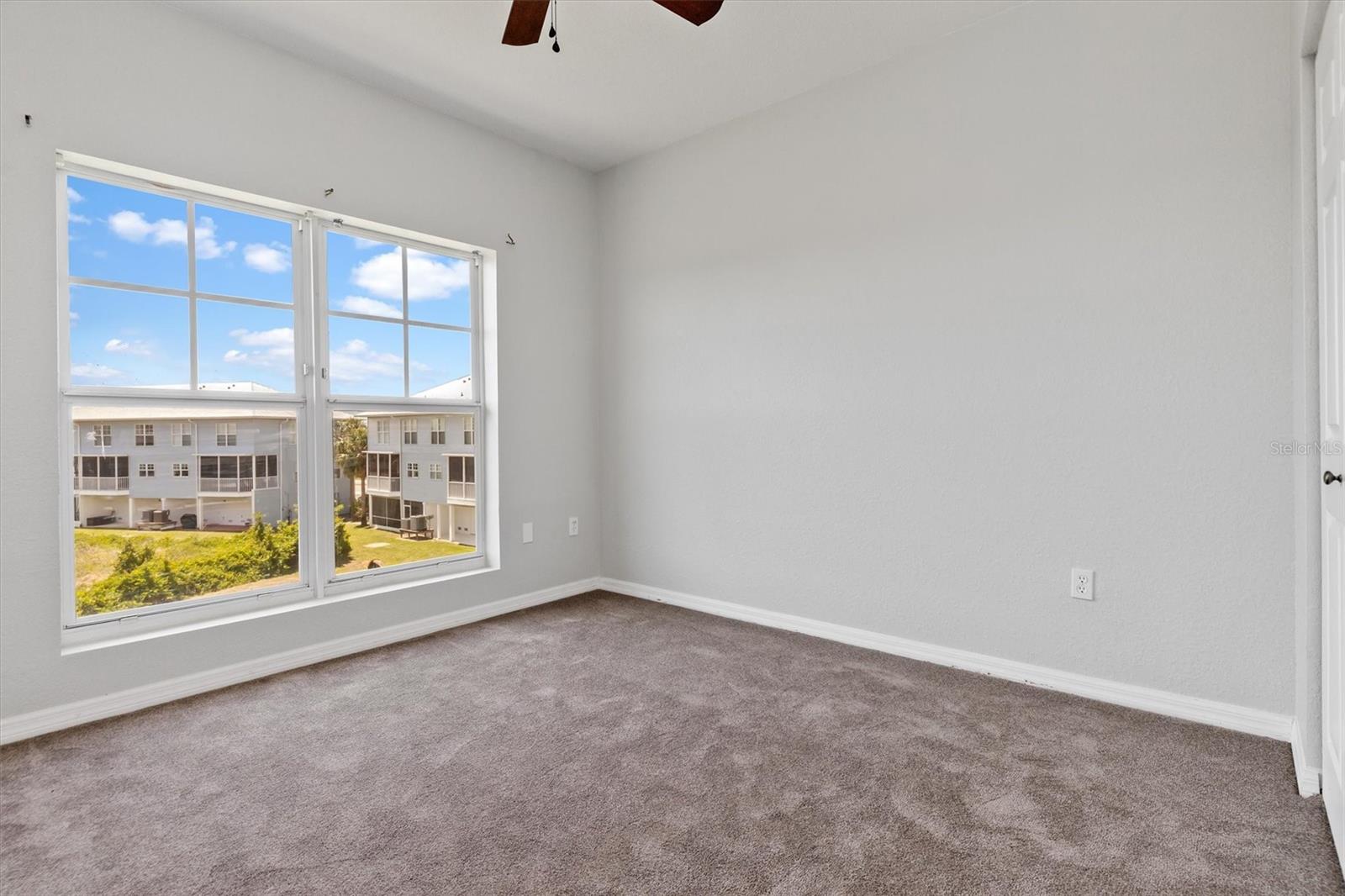 Image 22 of 56 For 3923 Cape Haze Drive 302