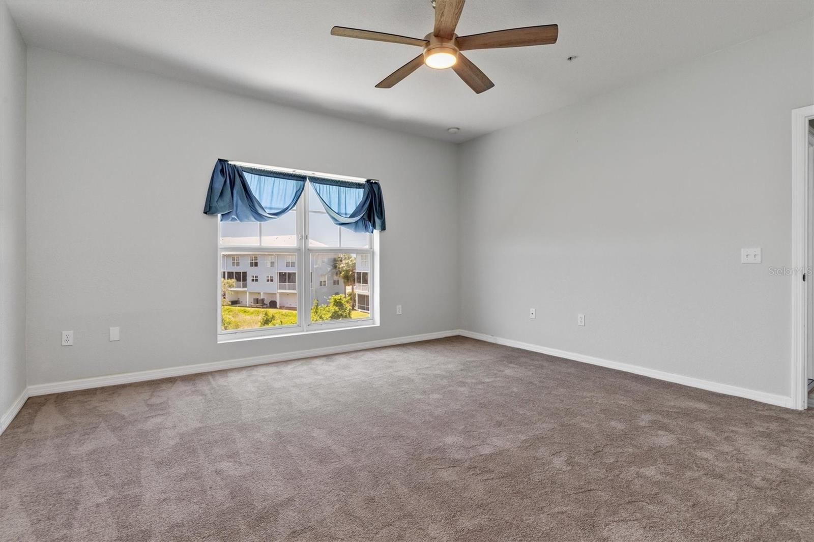 Image 27 of 56 For 3923 Cape Haze Drive 302