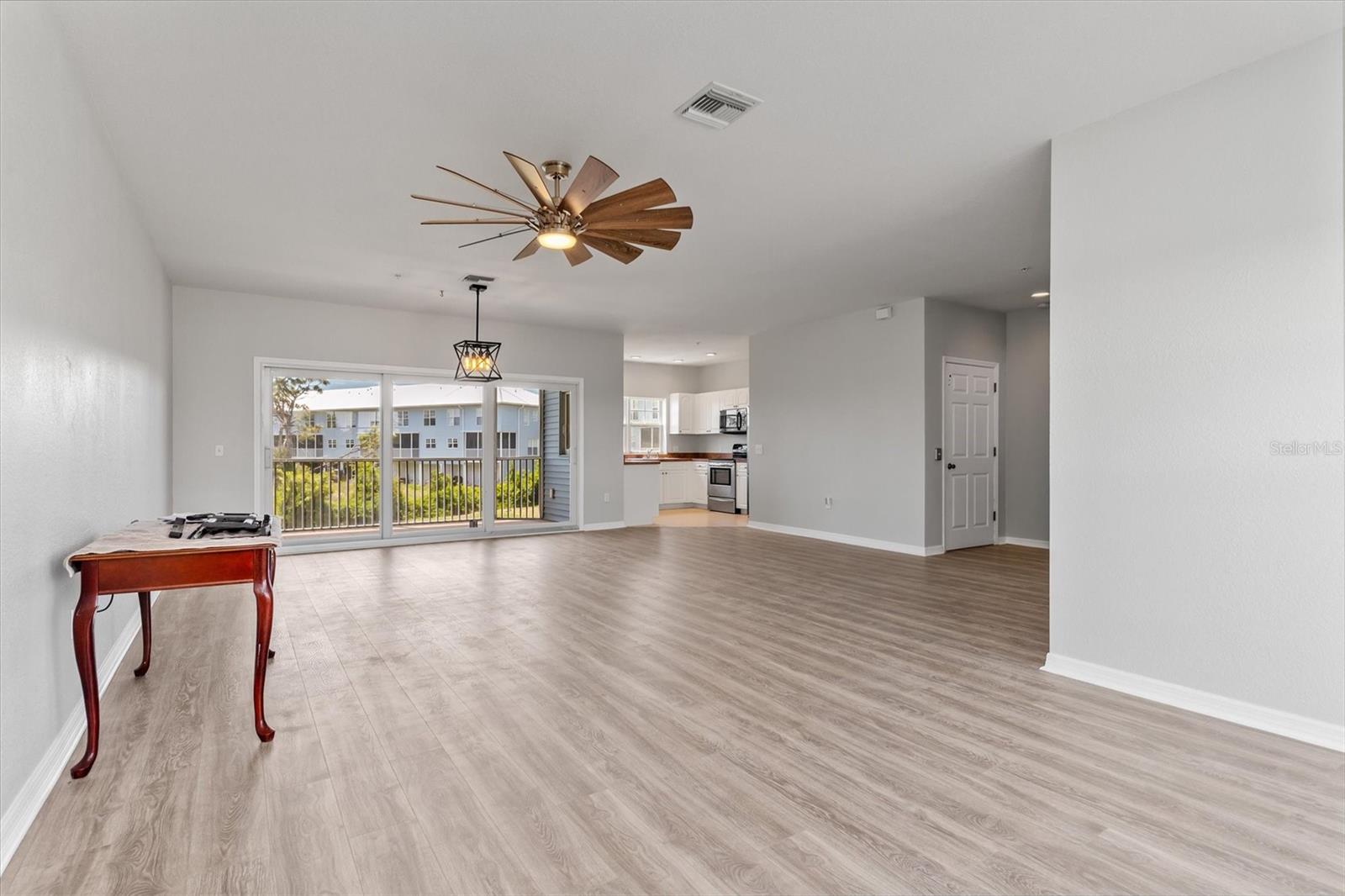 Image 39 of 56 For 3923 Cape Haze Drive 302