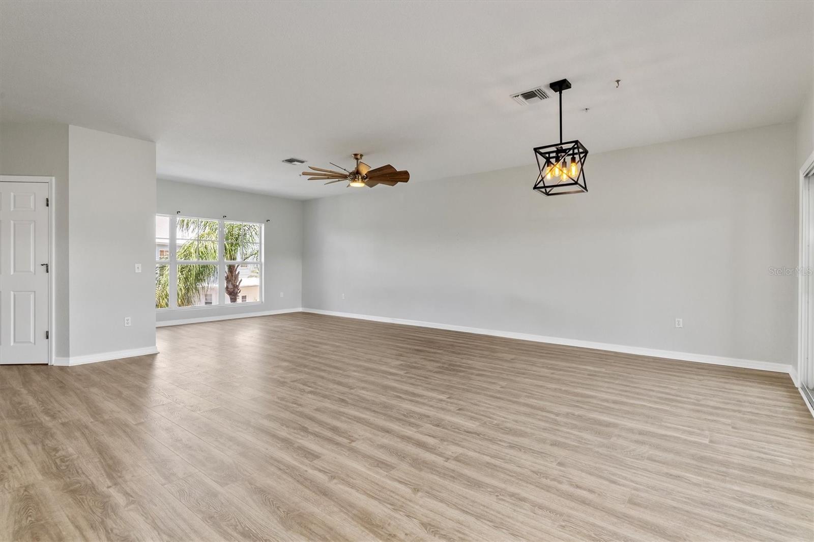 Image 47 of 56 For 3923 Cape Haze Drive 302