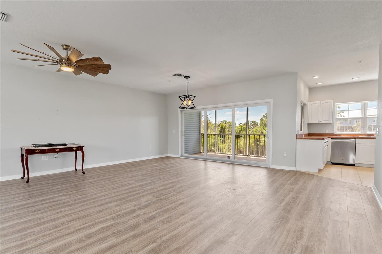 Image 49 of 56 For 3923 Cape Haze Drive 302