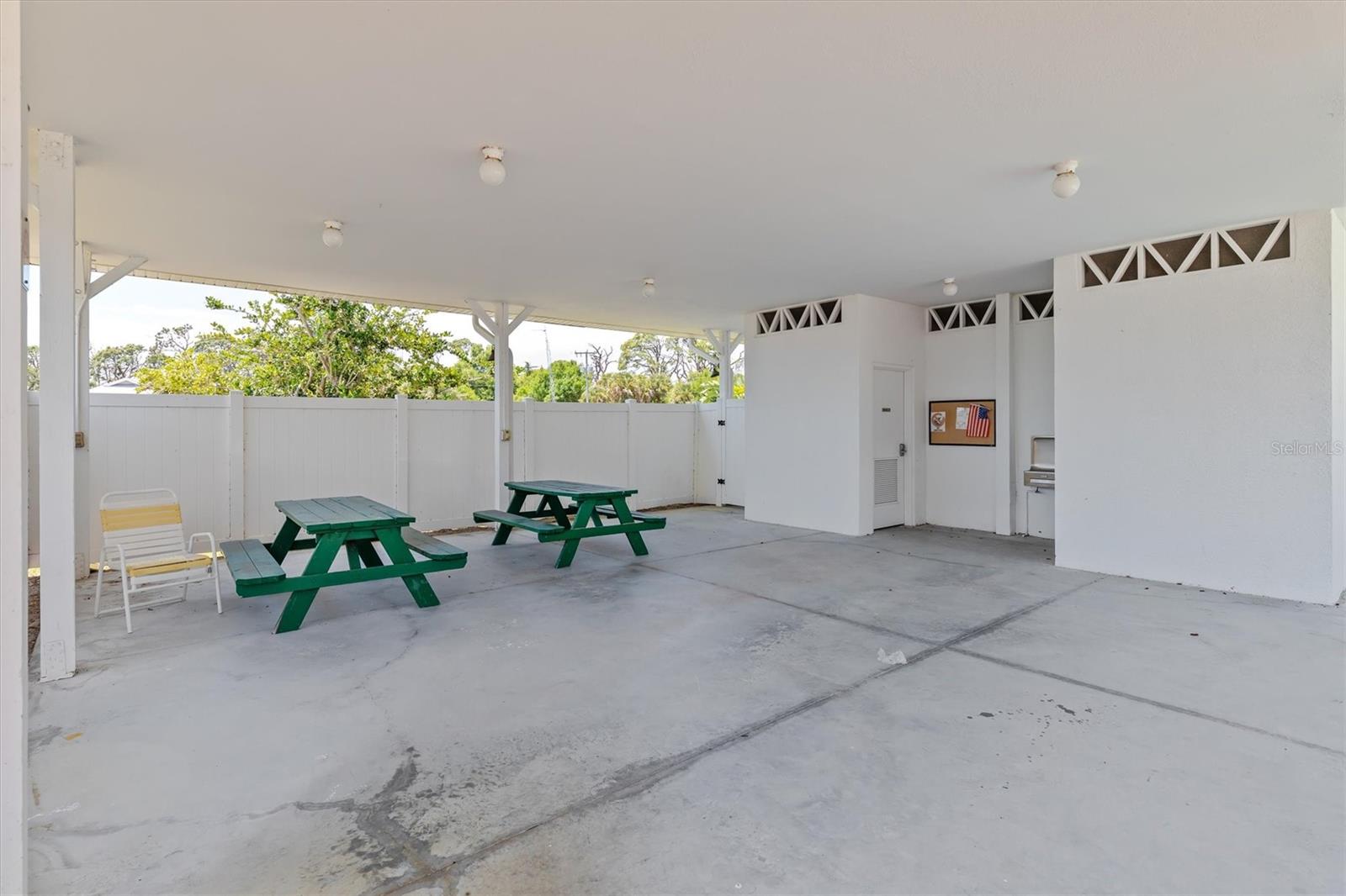 Image 7 of 56 For 3923 Cape Haze Drive 302