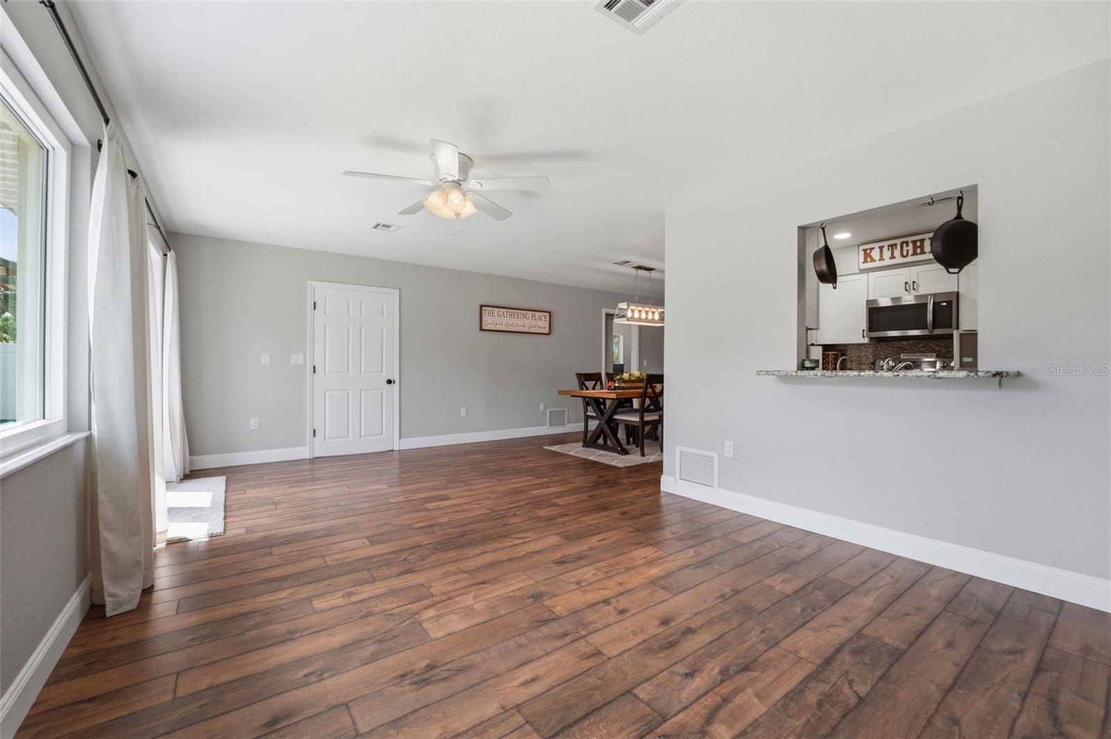 Image 10 of 38 For 1007 Montana Avenue