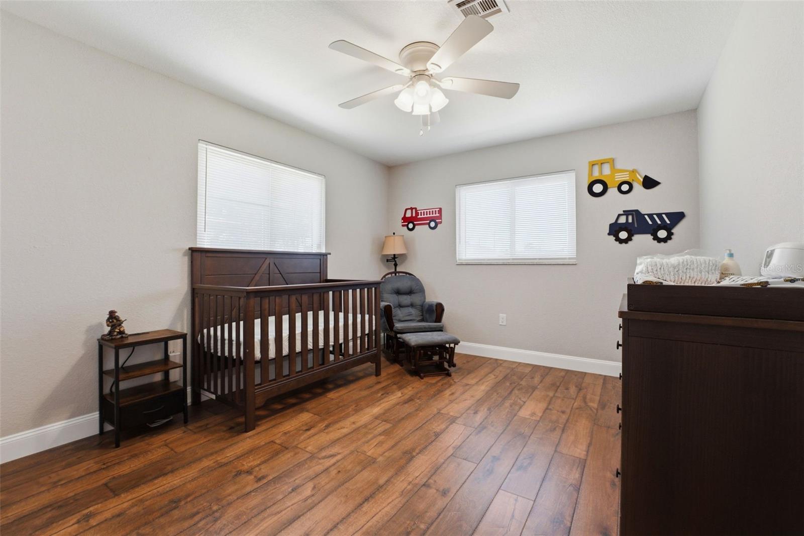 Image 24 of 38 For 1007 Montana Avenue