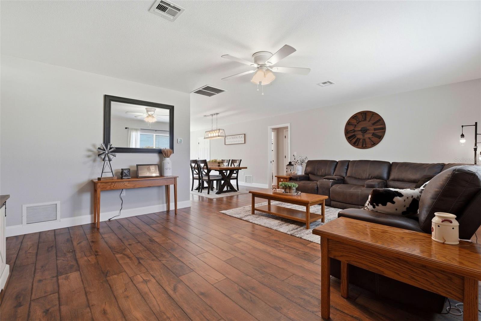 Image 3 of 38 For 1007 Montana Avenue