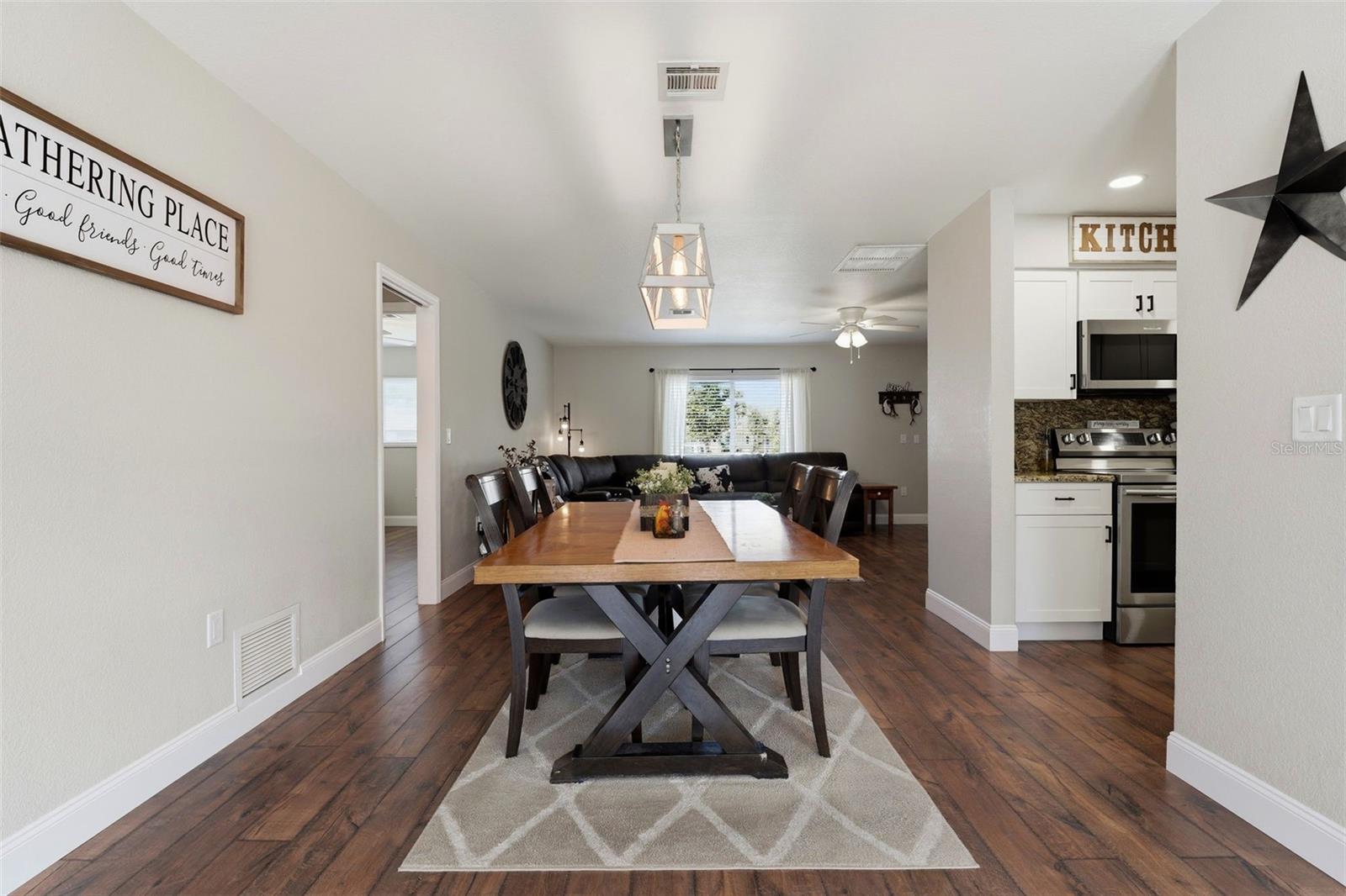 Image 7 of 38 For 1007 Montana Avenue