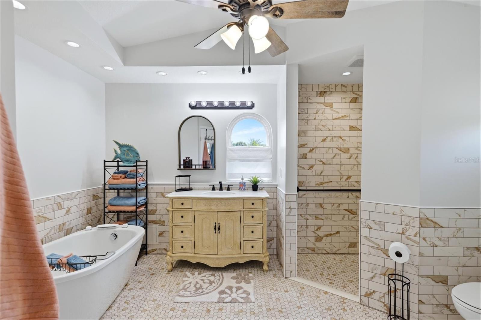 Image 25 of 40 For 1434 Roosevelt Drive