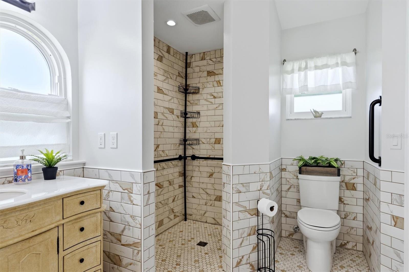 Image 26 of 40 For 1434 Roosevelt Drive