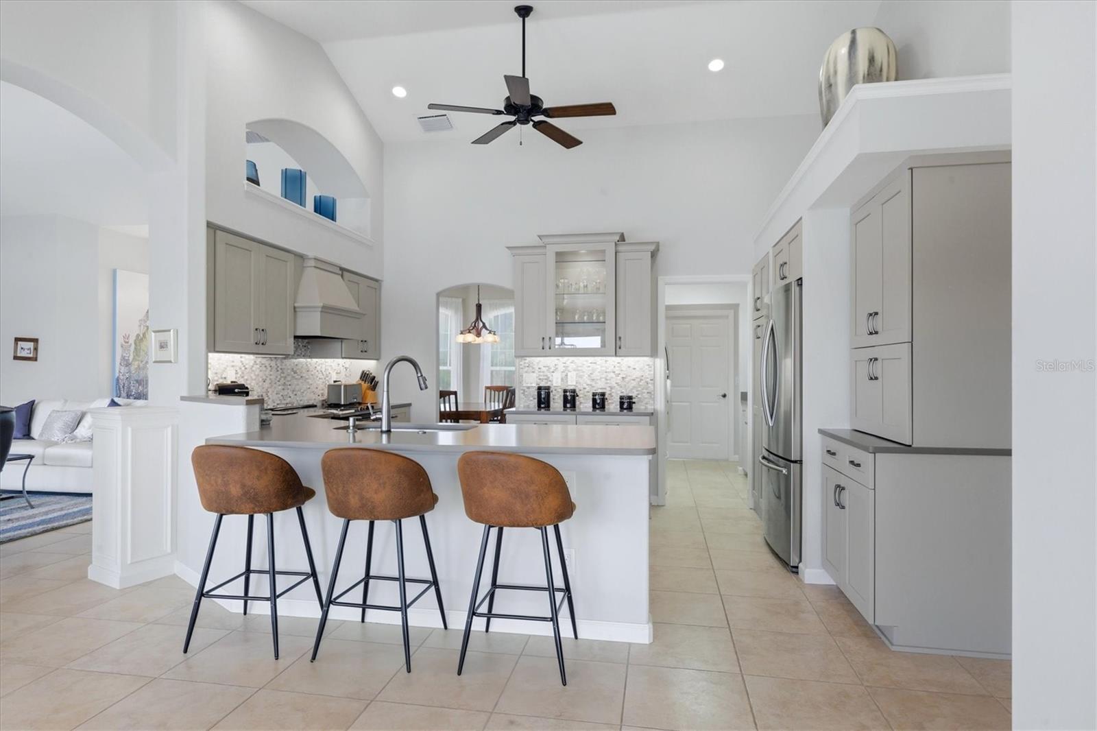 Image 16 of 48 For 13561 Blake Drive