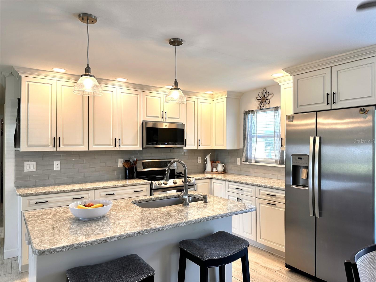 Image 14 of 26 For 2 Golfview Road