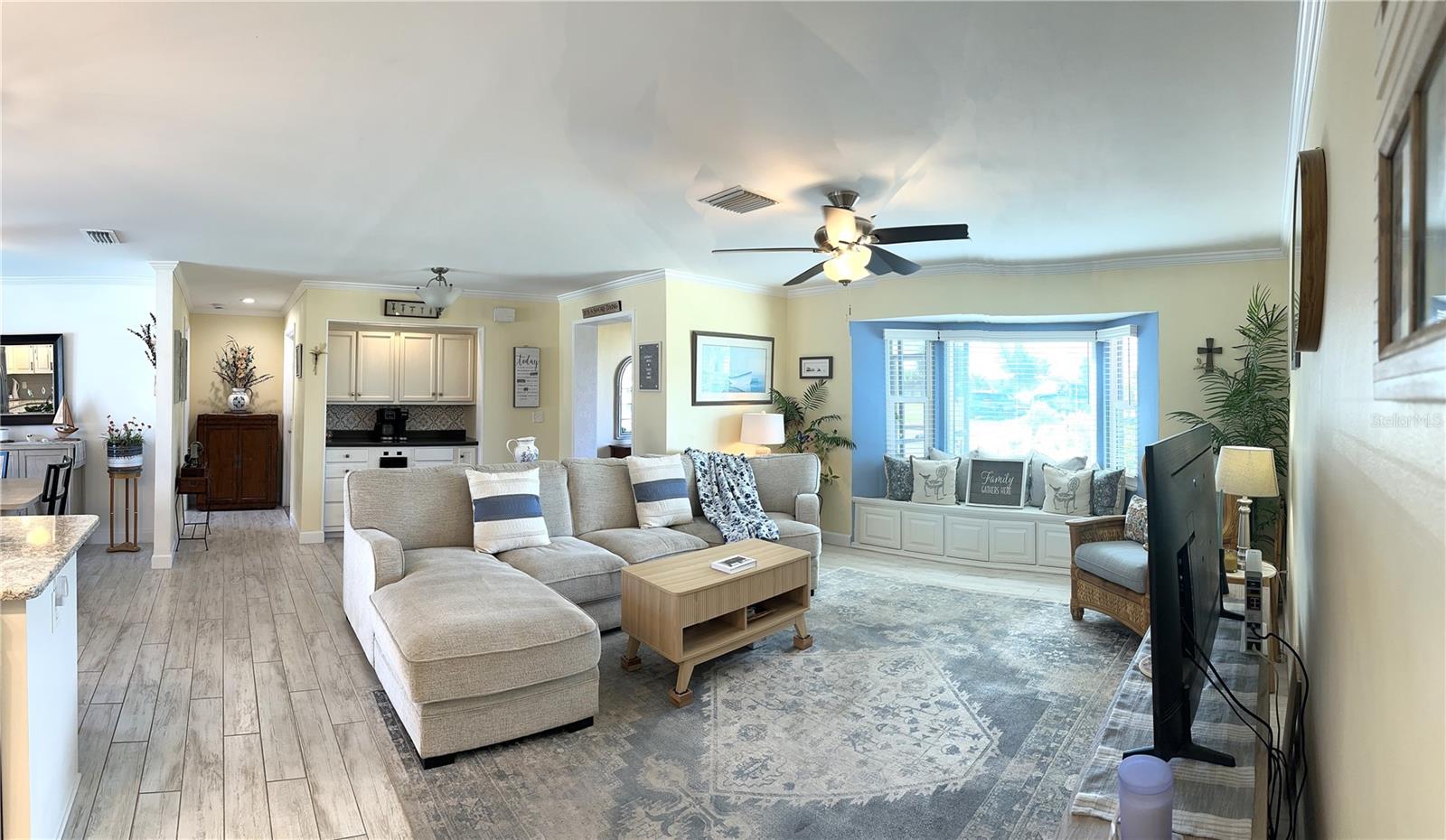 Image 15 of 26 For 2 Golfview Road