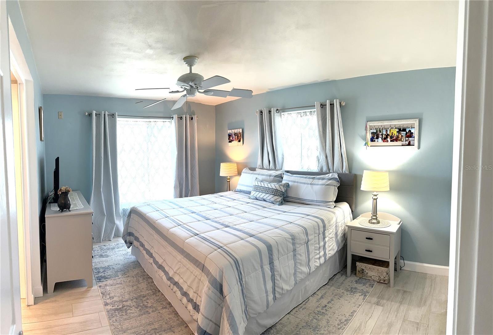 Image 18 of 26 For 2 Golfview Road