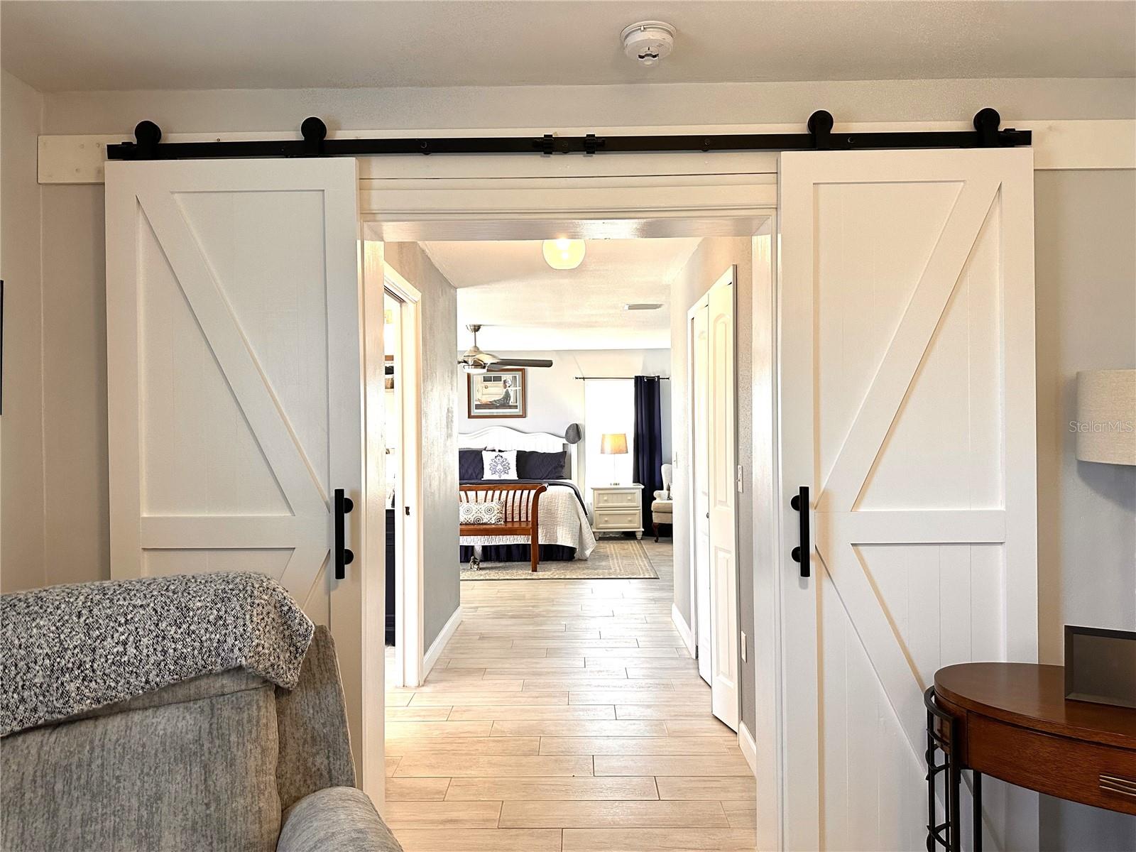 Image 21 of 26 For 2 Golfview Road