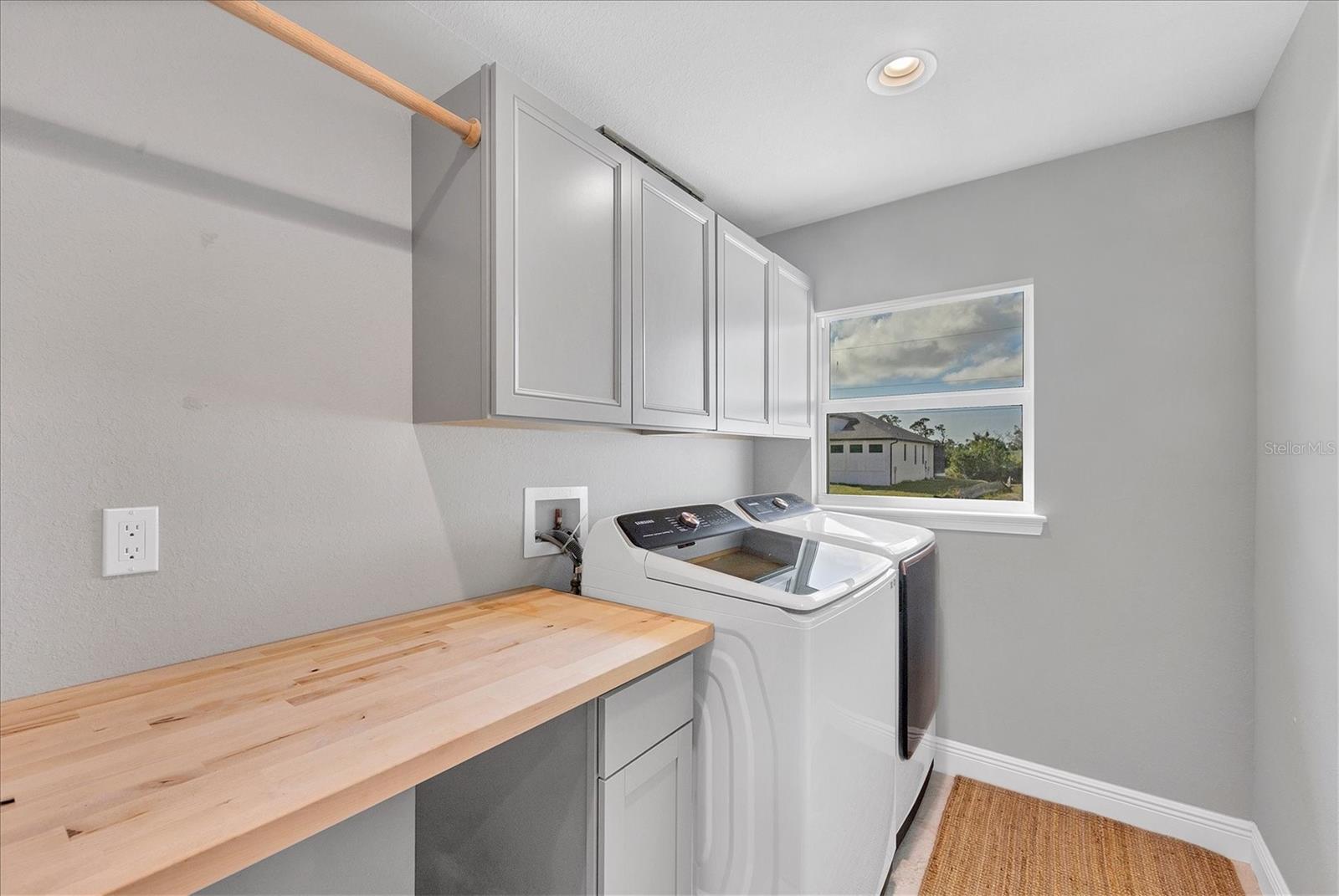 Image 21 of 32 For 14252 Joggins Avenue