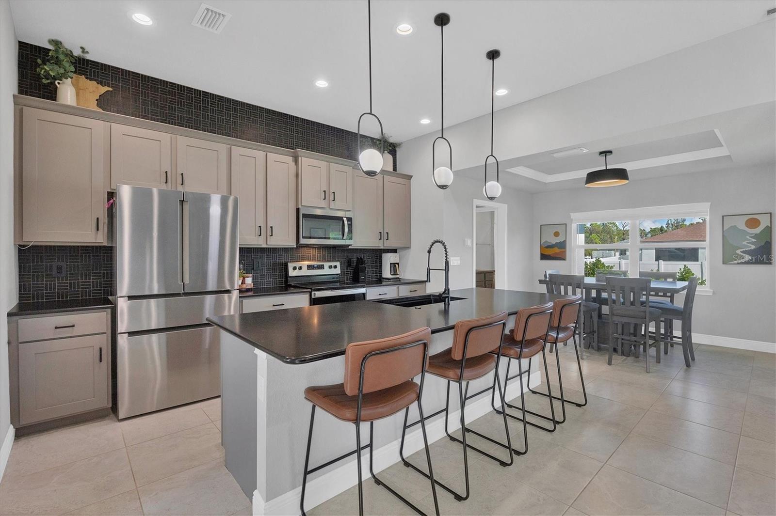 Image 3 of 32 For 14252 Joggins Avenue