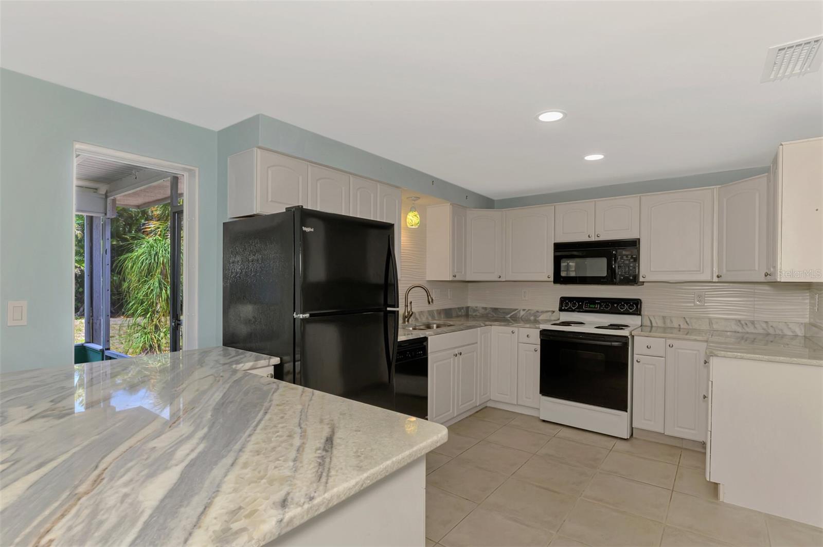 Image 16 of 49 For 2490 11th Street