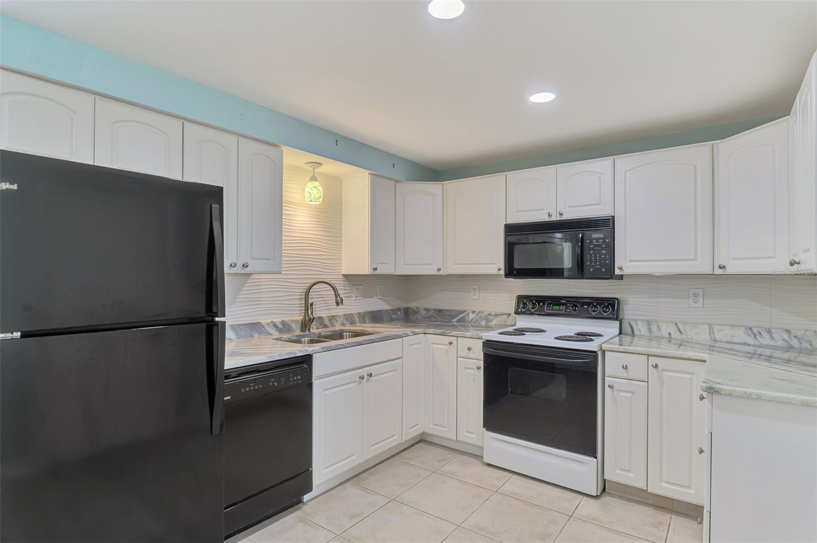 Image 17 of 49 For 2490 11th Street