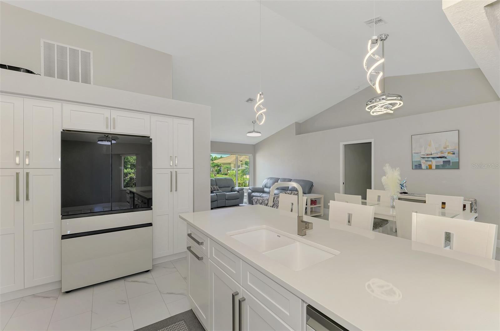 Image 10 of 44 For 8300 Parkside Drive