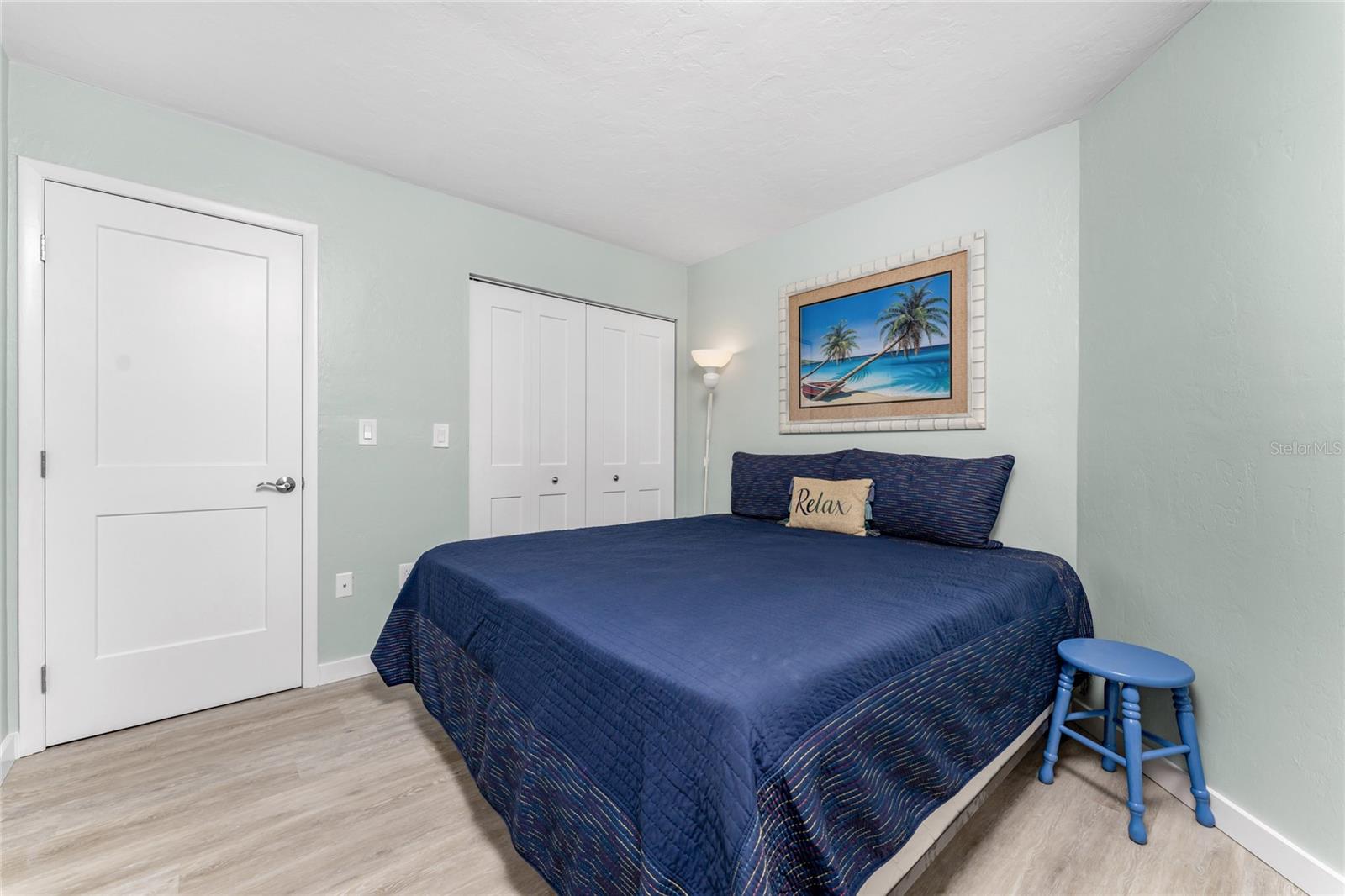 Image 23 of 32 For 2955 Beach Road E122