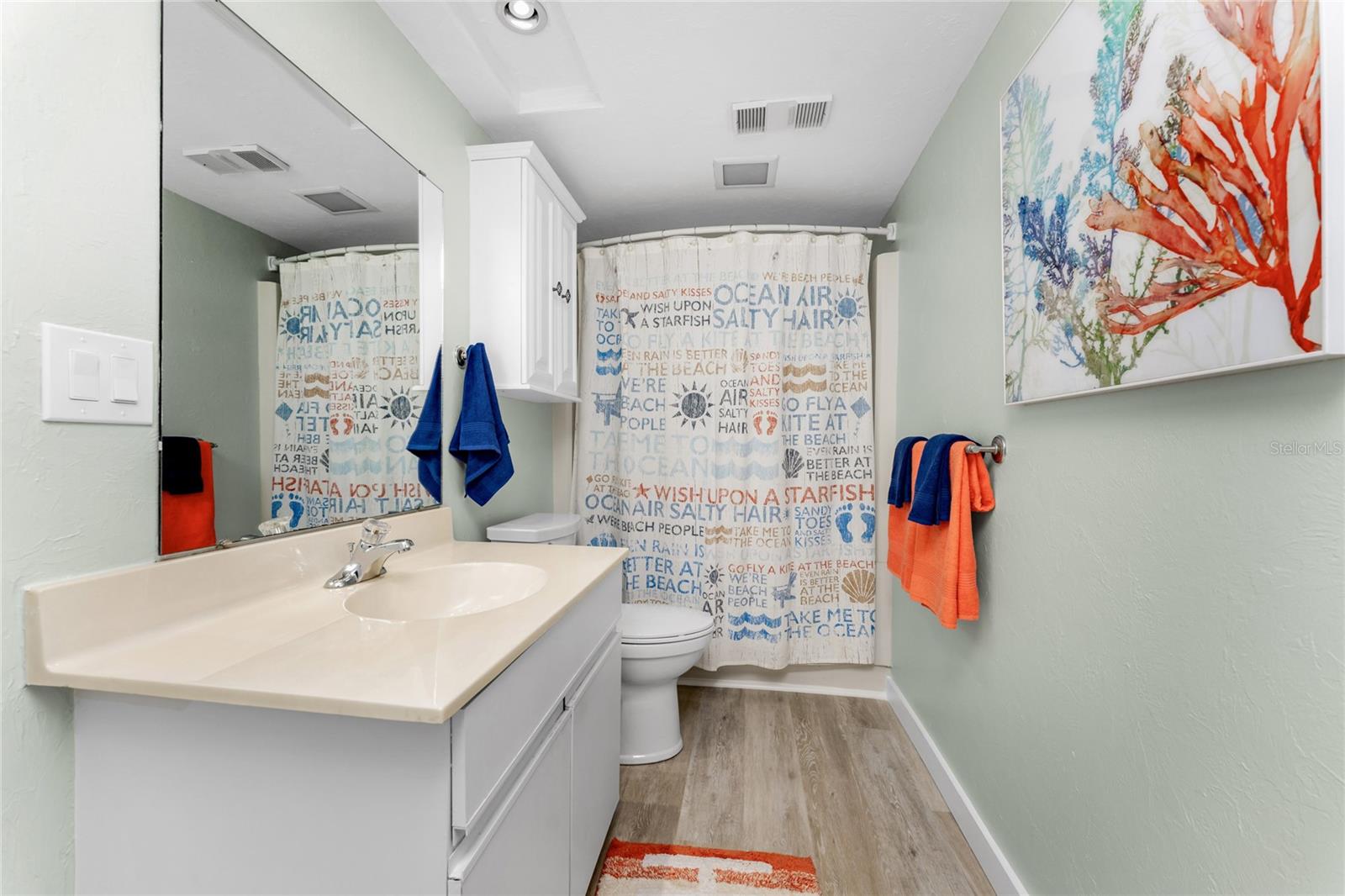 Image 24 of 32 For 2955 Beach Road E122