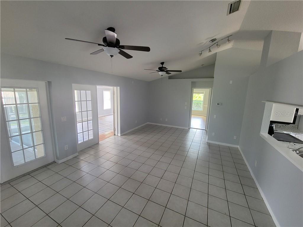 Image 5 of 14 For 7413 Crock Avenue