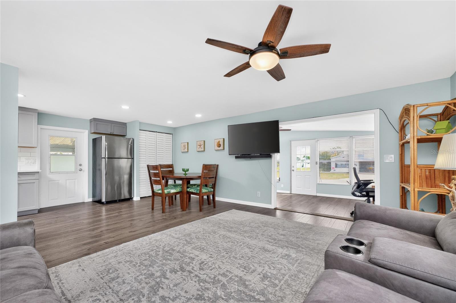 Image 12 of 48 For 258 Via De Luna