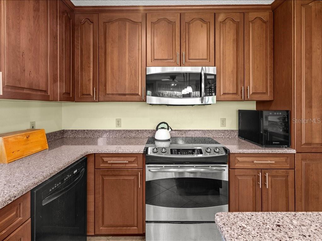 Image 10 of 46 For 322 Falling Waters Lane 163