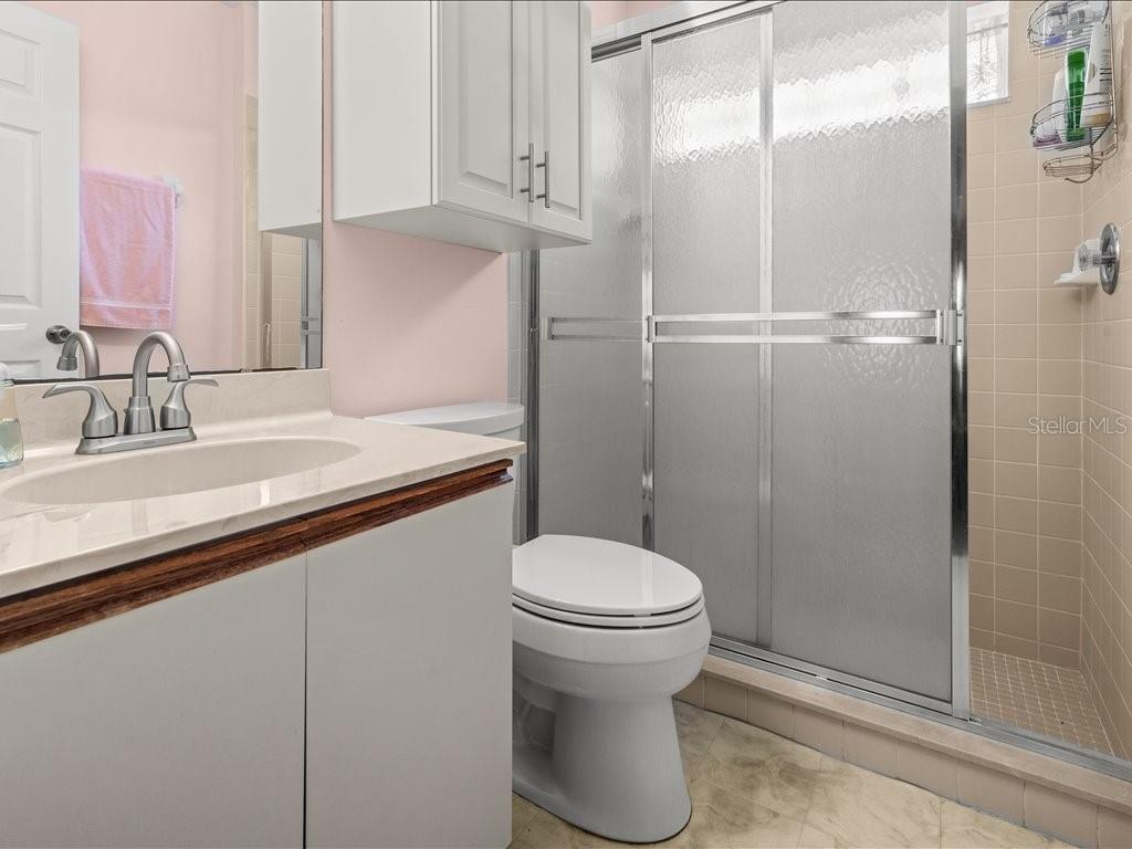 Image 25 of 46 For 322 Falling Waters Lane 163