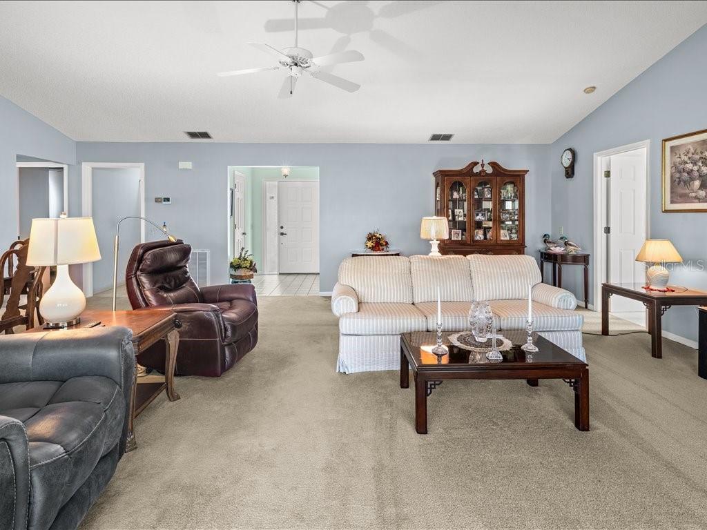 Image 5 of 46 For 322 Falling Waters Lane 163