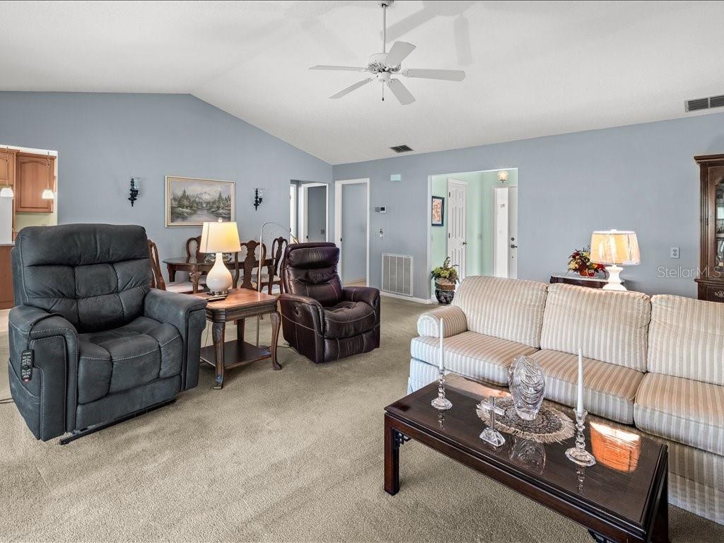 Image 6 of 46 For 322 Falling Waters Lane 163