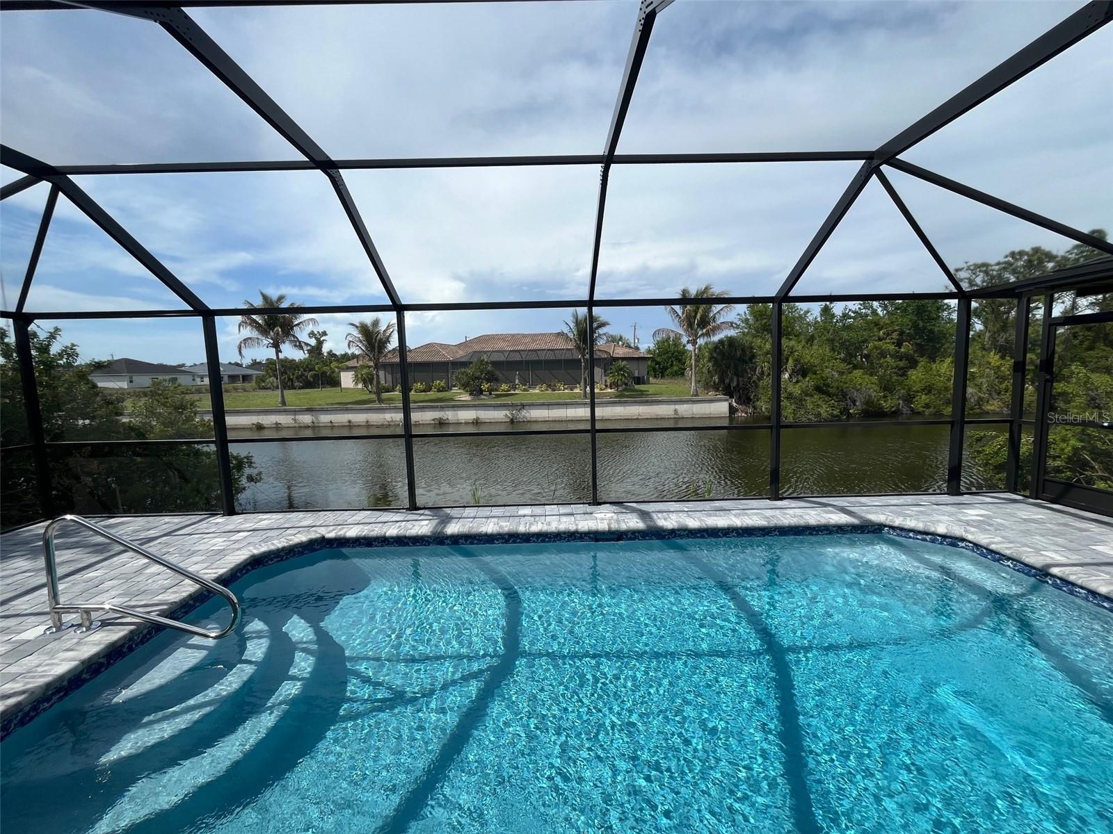 Image 13 of 16 For 13180 Amaryllis Circle