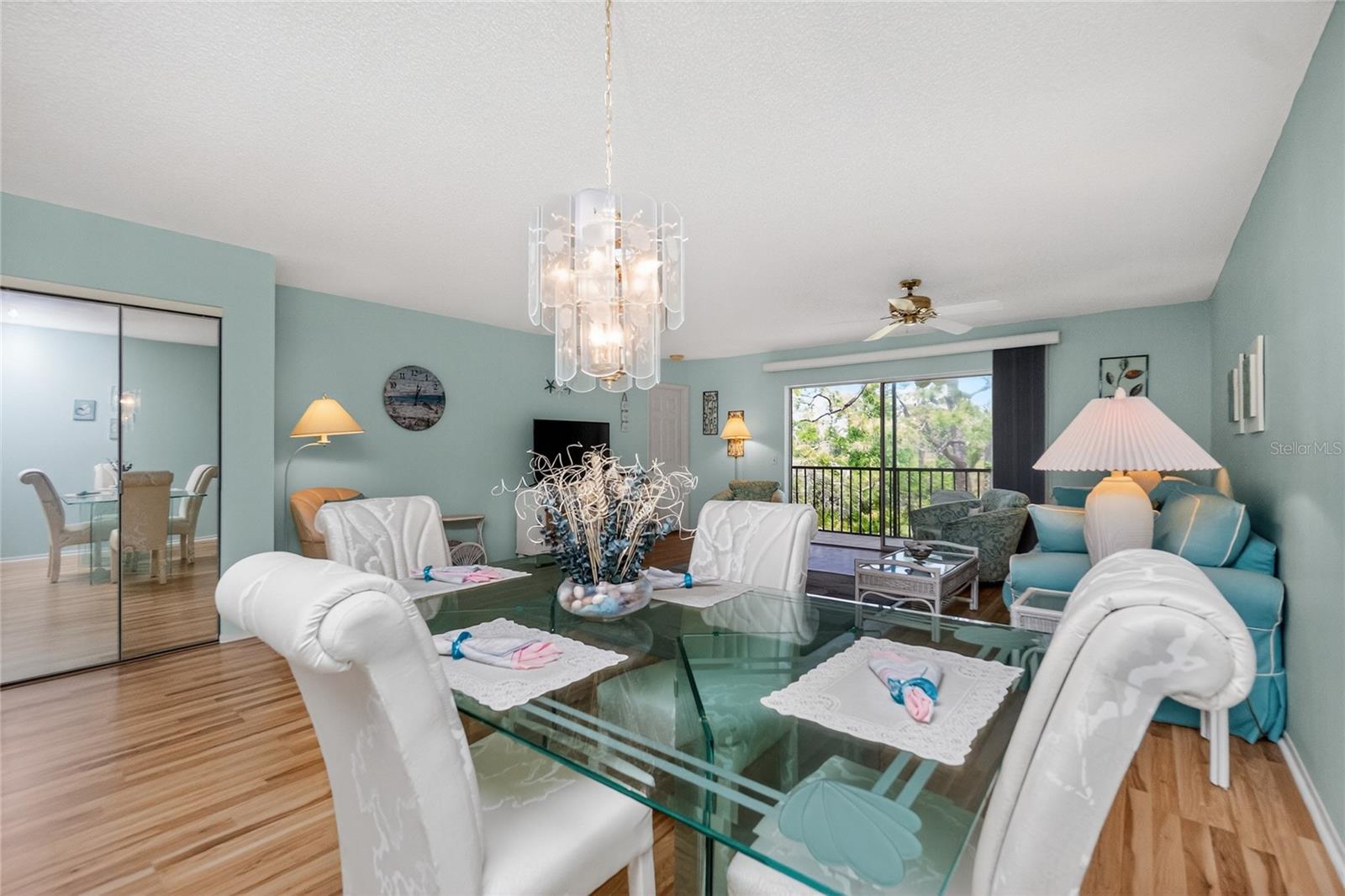 Image 11 of 55 For 207 Rubens Drive G