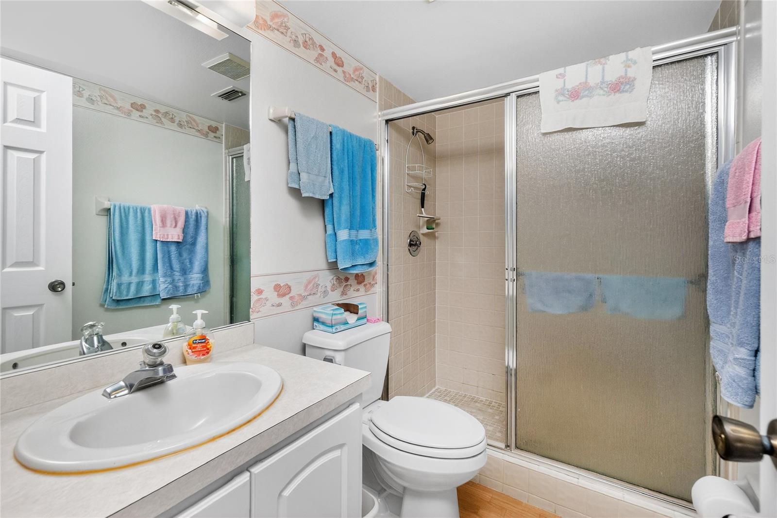 Image 23 of 55 For 207 Rubens Drive G