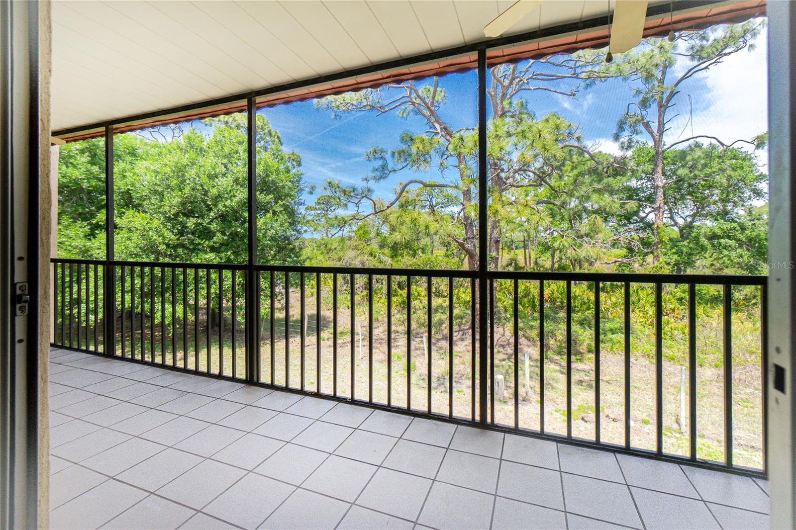 Image 31 of 55 For 207 Rubens Drive G