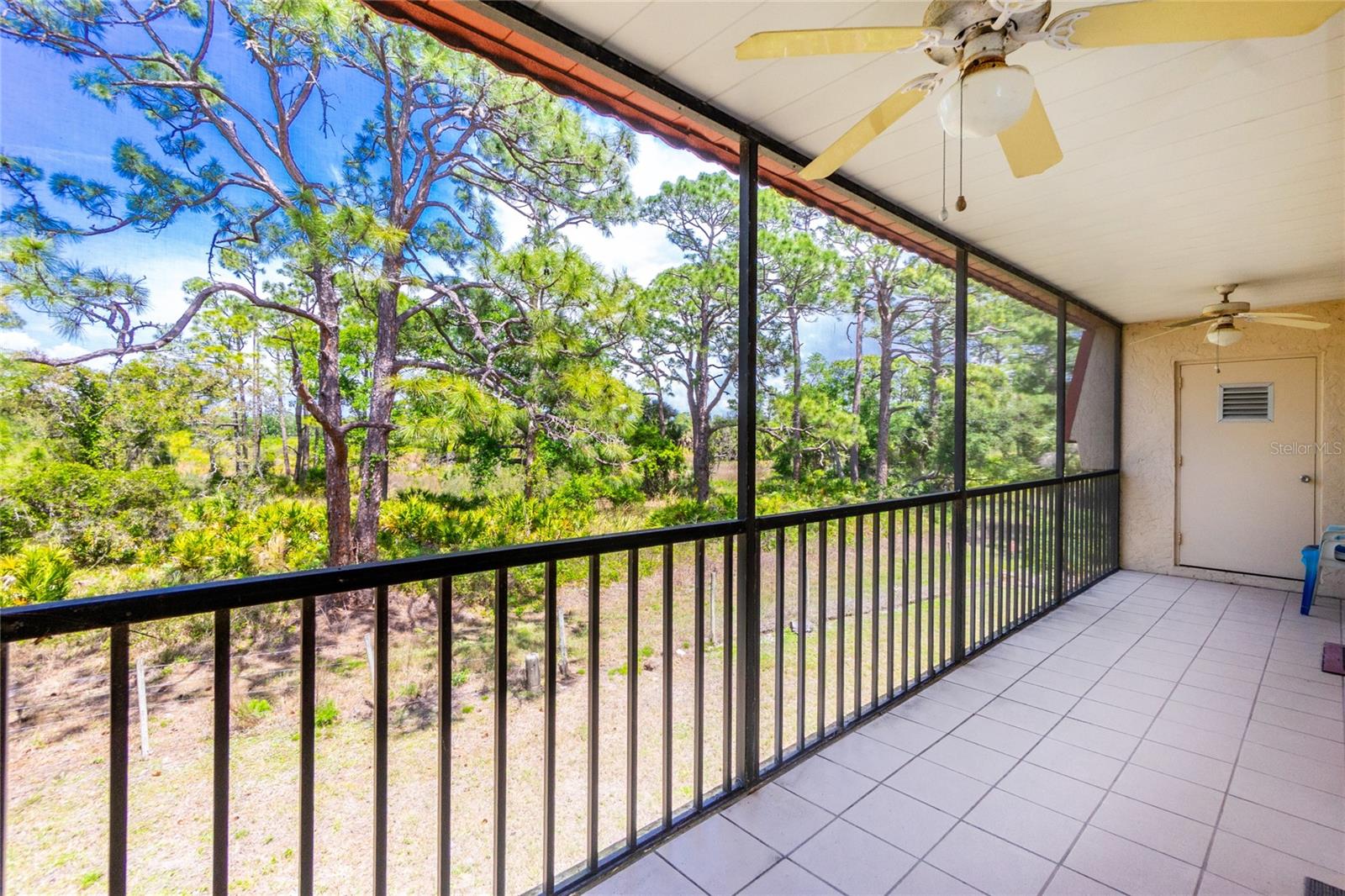 Image 34 of 55 For 207 Rubens Drive G