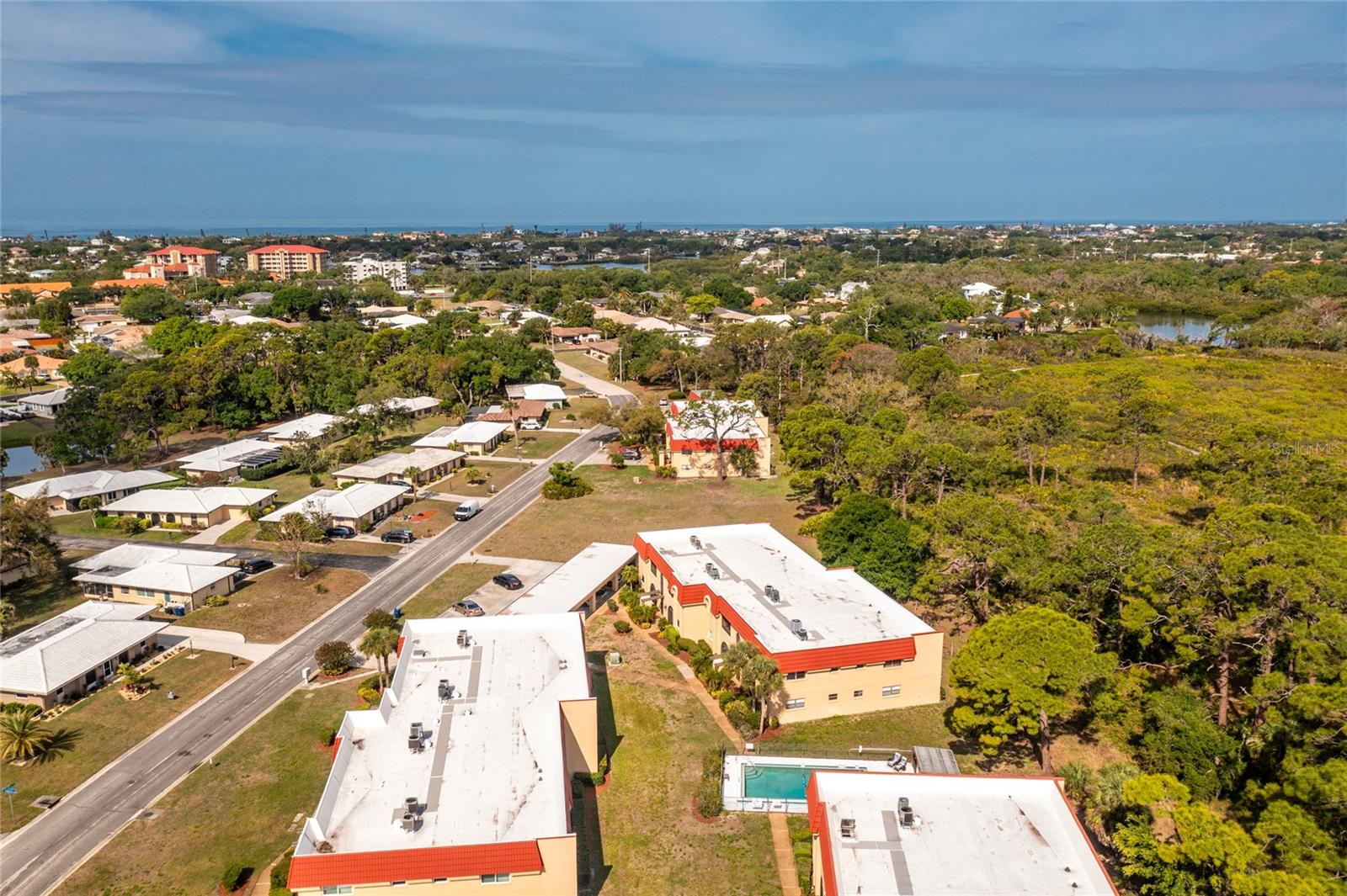 Image 49 of 55 For 207 Rubens Drive G